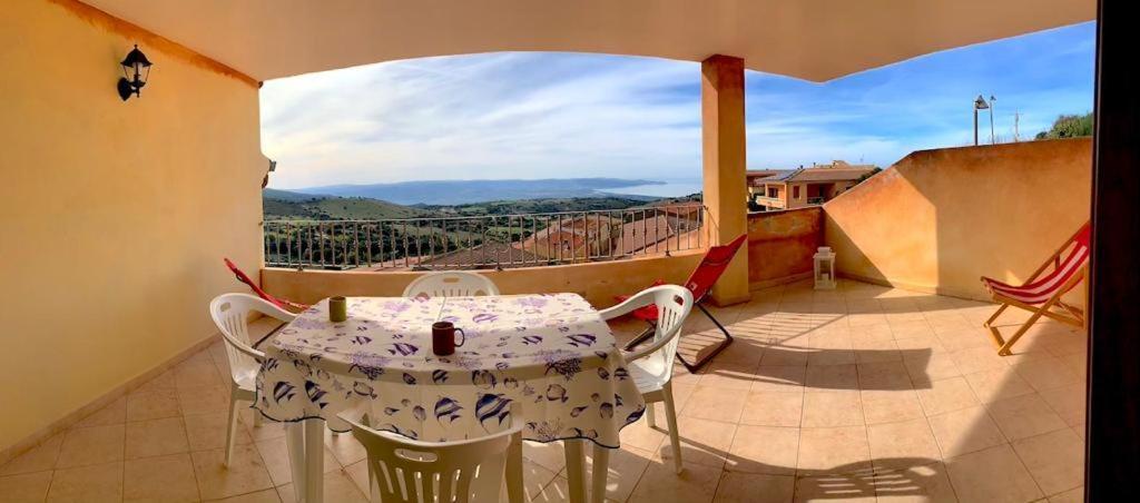Casa Smeralda - Piscina E Vista Sul Mare! Trinita d'Agultu e Vignola Екстер'єр фото